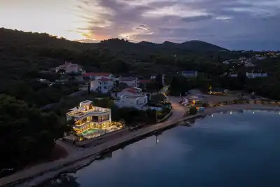 Image de Luxury villa Zara, first row to the sea, with heated pool!