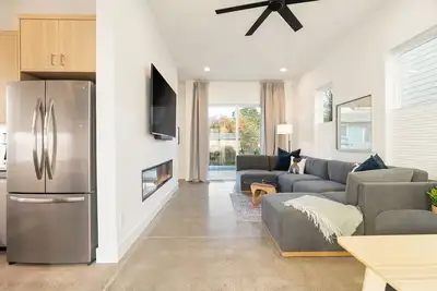 Image de Brand New Sellwood/Moreland Contemporary