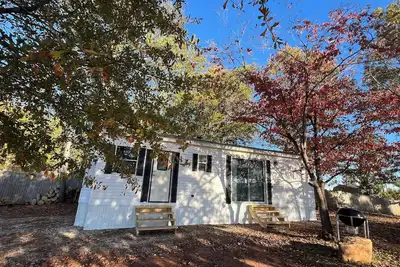 Image de Cozy 1-bedroom Tiny House in the Trees!