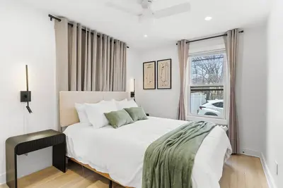 Image de Montclair 2bd/1ba Parking, Laundry, Workspace