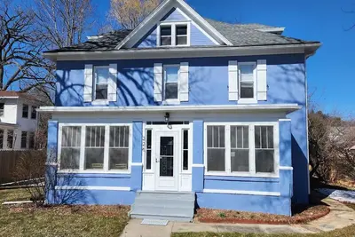 Image de Beautiful 4 bedroom home. Close to Downtown, Devil's Lake, and the Dells