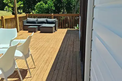 Image de Close to shops and harbour! Modern interior, large deck with space for the boat