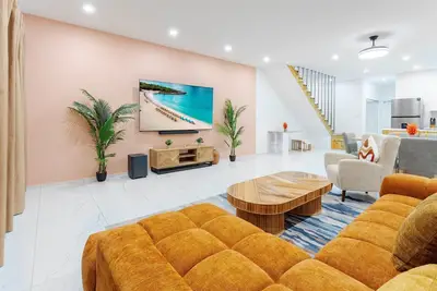 Image de Modern 2br Townhome | Walk to Maho & Sxm Planes