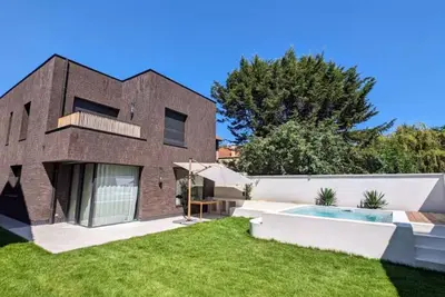 Image de Maison d'architecte provençale entre Paris et Disney