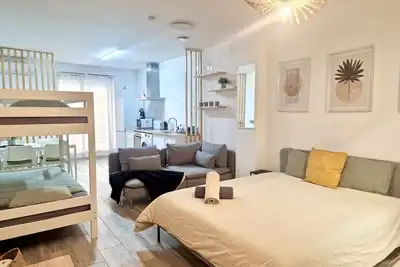 Image de Sr Marmoles Studio in Malaga Center