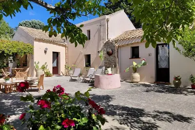 Image de Magnifique maison de vacances privée avec piscine privée, climatisation, Wifi, Tv et terrasse
