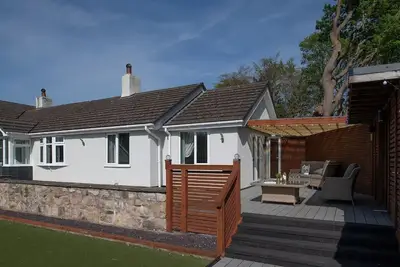 Image de Pen y Coed-hot tub-countryside views