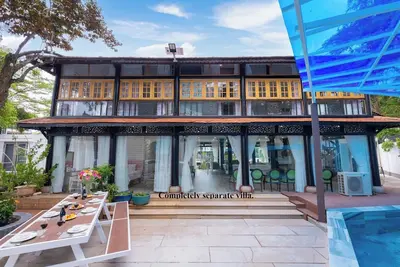 Image de French Style Villa.