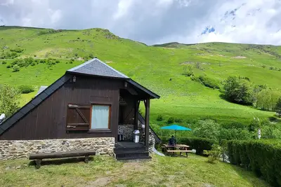 Image de Ancienne grange aménagée avec vue sur les montagnes à Saint-Lary-Soulan