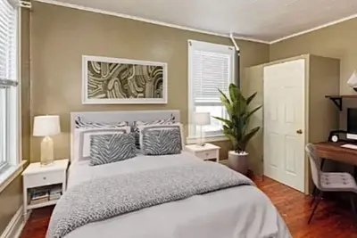 Image de Maplewood: 2br/2ba:Near Train, Pets, Laundry, ParkIng