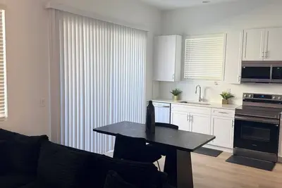 Image de Cozy 2-bedroom townhome in beautiful Phoenix with Ac and gym