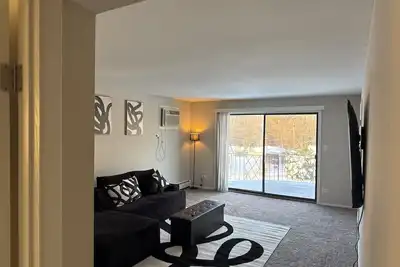 Image de Quiet 3br Retreat • Walk to Wind Creek Casino