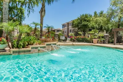 Image de 2-bedroom condo  in Gated Tempe/Phoenix neighborhood Close to Papago Park