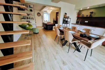 Image de Stylish/cozy, 3 bedrooms, 3 bathrooms and sauna