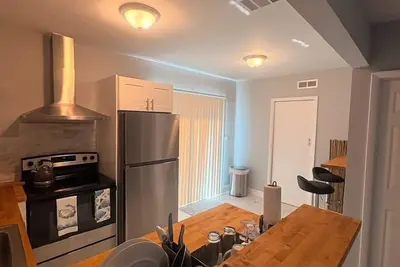 Image de Elegant Urban Retreat in Hollywood