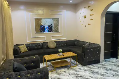 Image de Waterfront 2-Br-Apt| 24hrs Power + Fast WiFi