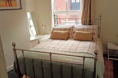 Image de 5 mins from York station and 10 mins from city centre. 2 double beds sleeps 4