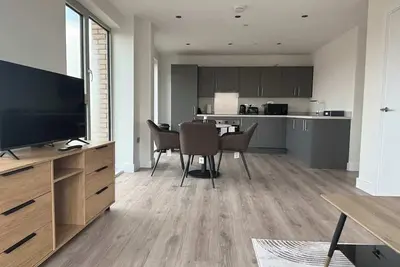 Image de Chic Urban Living- New 2Bed2Bath Apartment in City