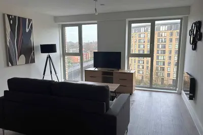Central Stay in modern 2Bed2Bath Apartment