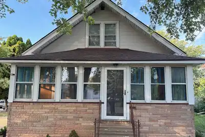 Image de Delightful 2-bedroom fully remodeled house with Ac in charming Oshkosh
