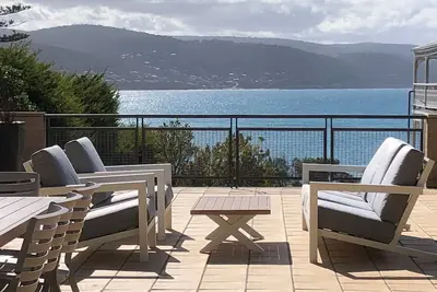 Image de Beach Break Lorne - this light filled holiday escape