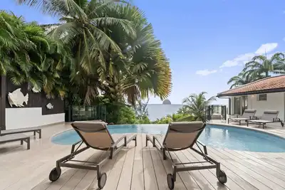 Image de Villa Dou Cherry - Cinq Chambres Villa, Couchages 12