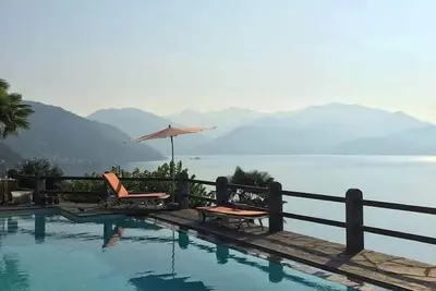 Image de Magnifique Villa historique sur le Lac Majeur avec sa vue et sa piscine