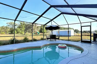 Image de 4br/3ba Family & Pet-Friendly Oasis Near Downtown