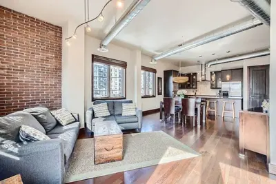 Image de King Bed| Loft in LoDo RiNo| Mountain|BallparkView
