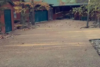 Image de 3 Bed 2 Bath Cabin Patoka Lake