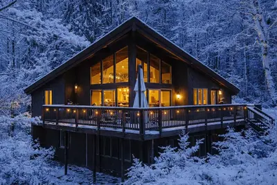 Image de Owl Brook House: midcentury escape near Manchester