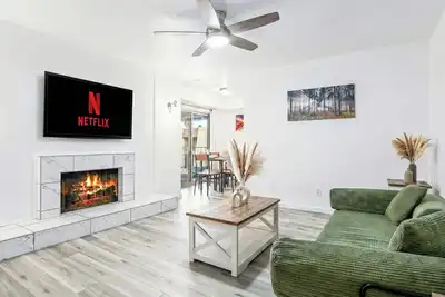 Image de Elegant Full Apt 2br/2b w/Pool & bbq