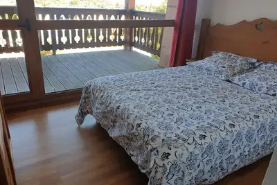 Image de T2 4/6 pl, lumineux, dans résidence style chalet, piscine, sauna, jacuzzi, fitness