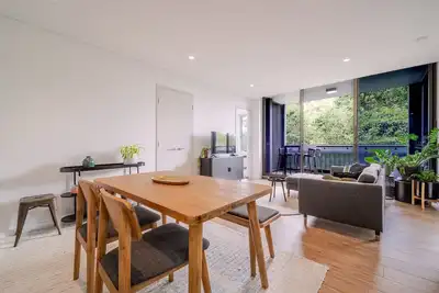 Airy Waterloo Apartment with Pool & Gym Access