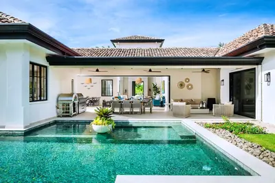 Image de High-End 5br Villa with Pool, Breakfast Services & Beach Club Access