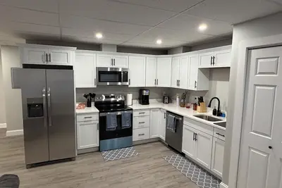 Image de Brand-new & modern 2 bedrooms and 1. 5 baths apt.