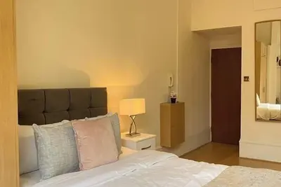 Image de Paddington Studios by PrimeCityHosts Sa