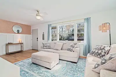 Image de Cozy Pet-Friendly Home Minutes to Downtown!