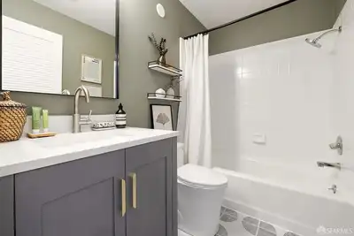 Image de Cozy 2-bedroom apartment in amazing Oakland with Ac and gym