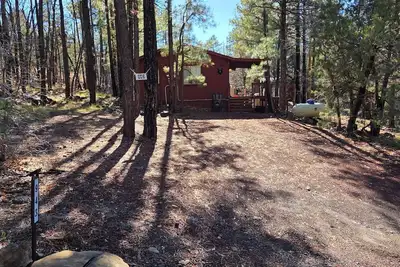 Image de Cozy 2-bedroom cabin in beautiful Lakeside with Ac/heat