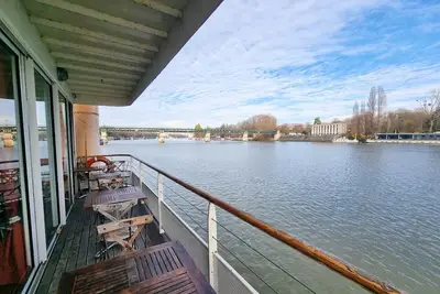 Image de Grande péniche avec Spa aux portes de Paris