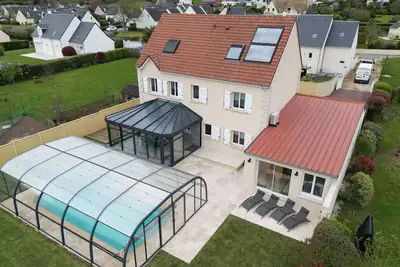 Image de 5 bedroom beautiful home in Carteret