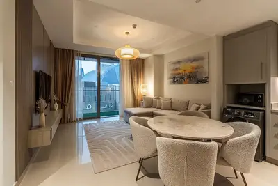Image de Modern & Spacious 1-Bedroom Apartment in Boulevard Point I Downtown Dubai