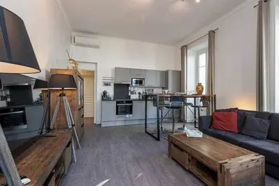 Image de Grand Appartement Familial au Cœur de Nice – Central & Tout à Pied