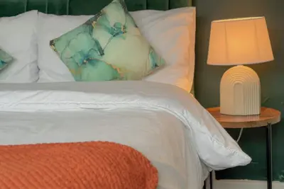 Clean, Comfy & Spacious 2-Car/ Van Driveway Home