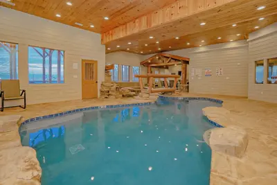 Image de Mountain Cascades: Pool*Views*Theater*Games*Wifi*HotTub*Luxury