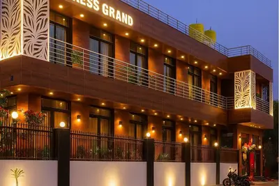 Image de Spacious 14-bedroom hotel in soothing Agra with Ac comfort