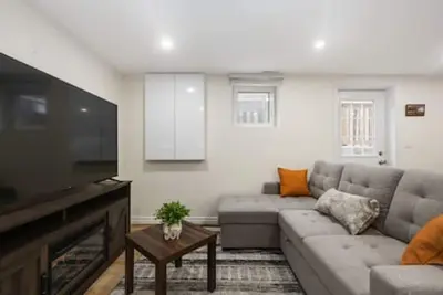 Image de Bright Basement Home|Family-Friendly 3br Retreat