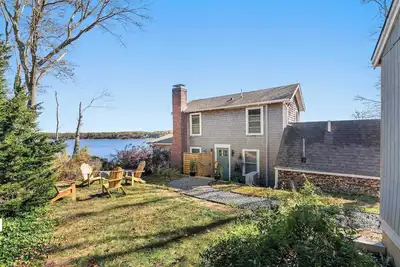 Image de Sweeping Water Views, Walk to Town, Outdoor Shower!