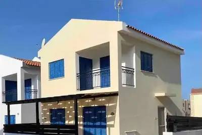 Bluebell Villa – 5 min to Beaches & Dining!